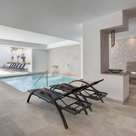 Отель Grupotel Farrutx