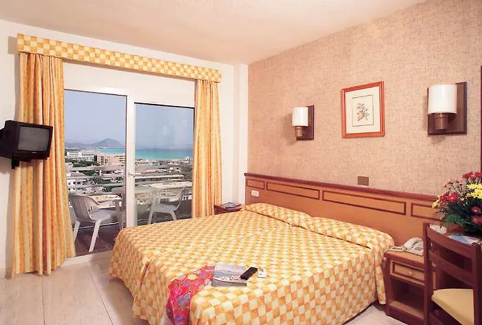 Grupotel Farrutx Hotel 4*