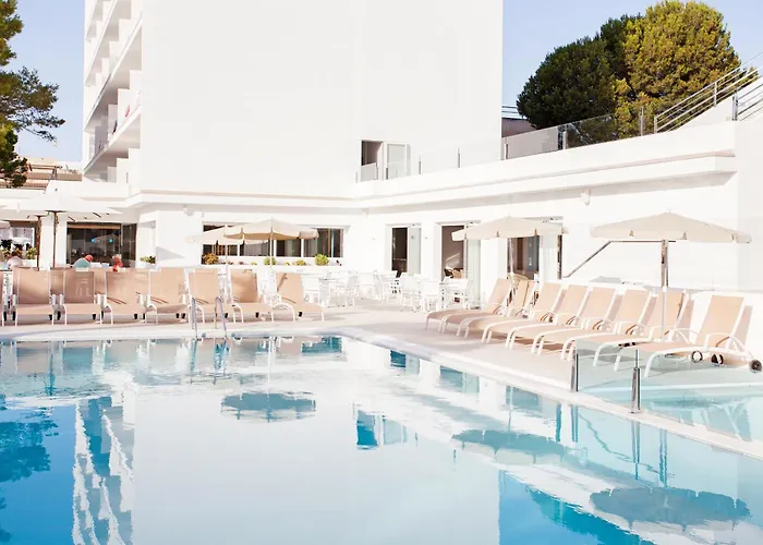 Grupotel Farrutx Hotel 4*